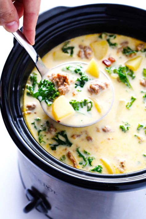 Olive Garden Potato Soup, Crockpot Zuppa Toscana, Copycat Zuppa, Zuppa Toscana Soup Olive Garden, Olive Garden Soups, Olive Garden Zuppa Toscana, Sausage Soup Recipes, Zuppa Toscana Soup, Olive Garden Recipes