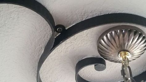 Pottery Barn Wall Art, Diy Magnolia Wreath, Decorative Mesh Wreaths, Barn Wall Art, Diy Porch, Globe Decor, Iron Wall Decor, Ceiling Medallion, Diy Hanging