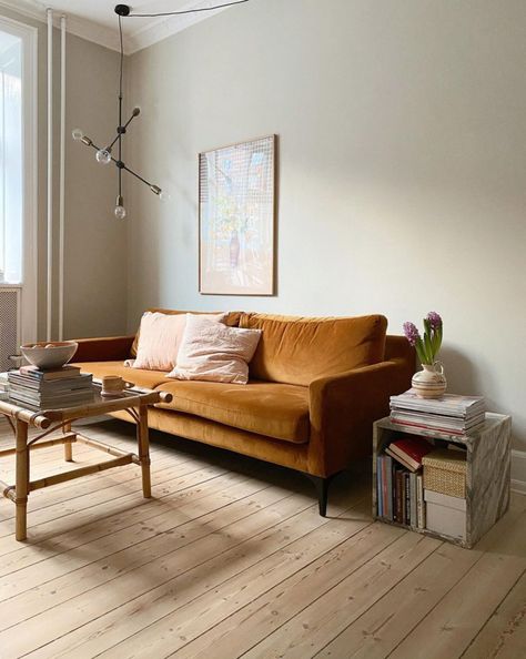 my scandinavian home: Line's Relaxed Copenhagen Home with Pretty Pastels Copenhagen Home, My Scandinavian Home, Scandi Living, Scandinavian Living Room, Scandinavian Living, Beautiful Apartments, Scandinavian Home, Beautiful Furniture, Apartment Living