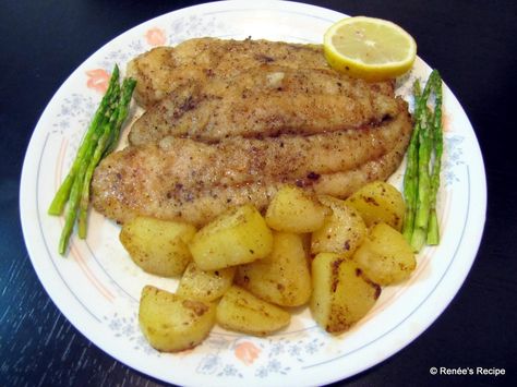 Creamy Dory in Butter and Lemon sauce with boiled Potatoes and Asparagus... Great for Fridays. :) Cream Dory Recipe, Dory Recipe, Dory Fish Recipe, Cream Dory, Potatoes And Asparagus, Dory Fish, Yummy Seafood, Weekend Dinner, Easy Healthy Meal Prep