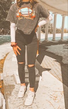 Trendy Outfits 2020, White Sneakers Outfit, Neue Outfits, Tomboy Style Outfits, Teenager Outfits, Swaggy Outfits, Indie Outfits, Teenage Fashion Outfits, Edgy Outfits