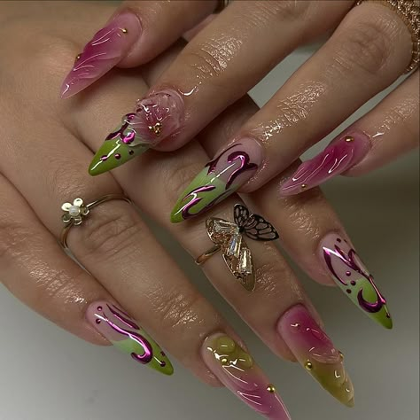 just call me your fairy godmother 🧚🏼💕✨🍃 Products Used: @apresnailofficial sculpted almond long @beetlesgelpolish green gel colors &… | Instagram Philly Eagles, Nails Hand Painted, Pink Chrome Nails, Gel Colors, Custom Press On Nails, Pink Chrome, Grunge Nails, Colorful Nail, Nails Gel Nails