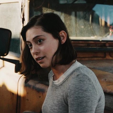 Brenda Maze Runner Icon, Rosa Salazar Aesthetic, Rosa Salazar Maze Runner, Rose Salazar, The Maze Runner Brenda, Maze Runner Brenda, Brenda Tmr, Rosa Salazar, Maze Runner Characters