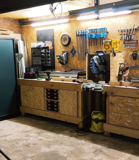 Osb Garage Walls, Carpenter Workshop, Cleat Wall, Workshop Inspiration, Garage Shed, Garage Conversion, French Cleat, Workshop Ideas, Garage Walls