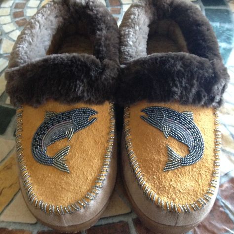 Fish Slippers with Sheared Beaver Trim by Alaska Beadwork Alaska Native Beadwork, Moccasin Beading, Beaded Moccasins Pattern, Fish Slippers, Celtic Zodiac, Moccasin Pattern, Beaded Moccasins, Seed Bead Jewelry Patterns, Native Beading Patterns