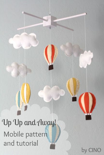 Up Up and Away! Mobile tutorial and pattern Lion Mobile, Diy Hot Air Balloons, Origami Mobile, Balloon Mobile, Mobile Hanger, Diy Baby Mobile, Baby Mobil, Idee Babyshower, Cloud Mobile