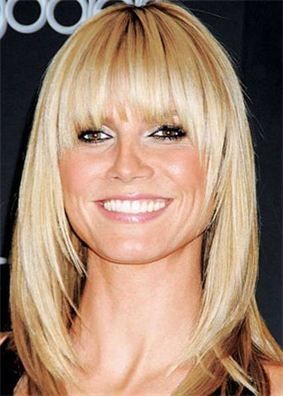 Long Bob or medium length with feathered layers framing the face with bangs - looks good turned under, straight or flipped out a little bit | best for long or wide faces or strong jawlines Straight Hair Styles With Bangs, Front Bangs Hairstyles, Heidi Klum Hair, Medium Haircut, Swept Bangs, Hollywood Hair, Nice Hair, Long Bob Haircuts, Style Reference