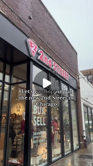 Secret Chicago on Instagram: "This curated 2nd hand shop is calling your name🤩!! @2ndstreetusa opened back in December with your favorite vintage pieces!👀👖 #mysecretchicago⁠ ⁠ ⁠ 📍666 W Diversey Pkwy, Chicago, IL 60657⁠ ⁠ 📸 Via TikTok: elliot_duprey @elliotduprey⁠ ⁠ .⁠ .⁠ #chicago #illinois #midwest #chicagolife #chicagoland #thingstodoinchicago" Chicago L, Chicago Illinois, Vintage Pieces, Chicago Il, Go Shopping, Your Name, Illinois, Open Back, Things To Do