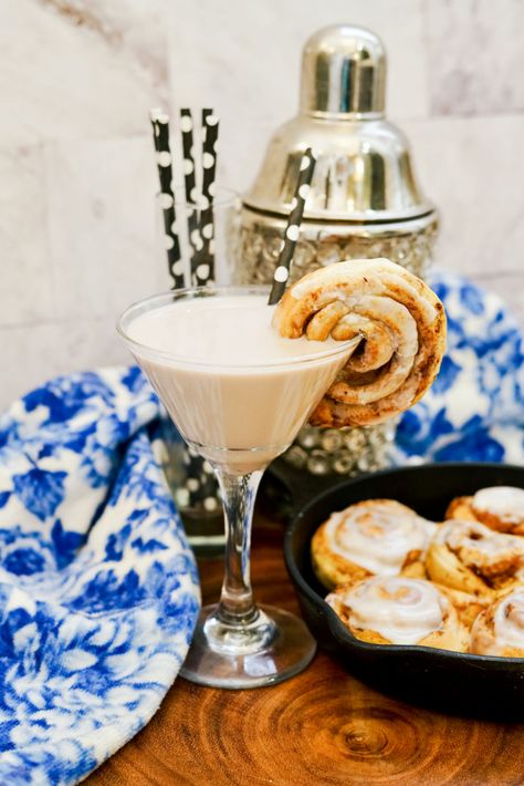 Cinnamon Roll Martini Recipe Cinnamon Roll Martini, White Chocolate Martini, Sugar Twist, Martini Ingredients, Chocolate Cocktails, Cinnamon Twists, Chocolate Martini, Cinnamon Oil, Irish Cream Liqueur