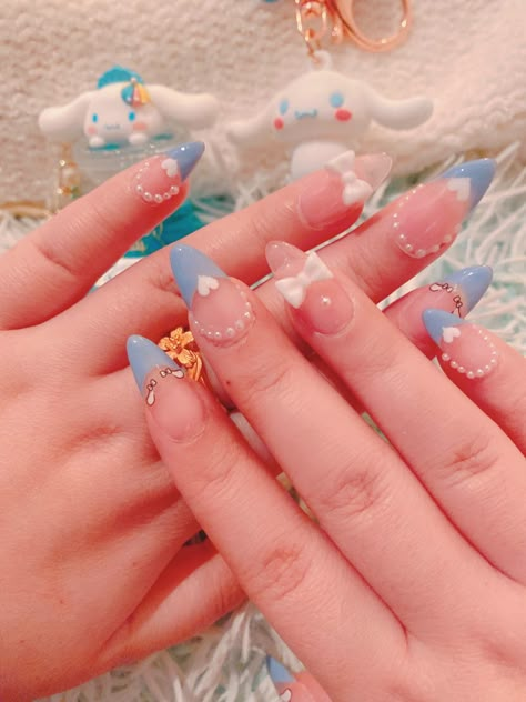 cinnamoroll inspired nails Cute Aesthetic French Tip Nails, Cute Sanrio Nail Ideas, Kawaii French Nails, Sanrio Nails Simple Short, Kawaii Nails Acrylic Almond, Cinnamon Roll Inspired Nails, Sanrio Nails Ideas, Sanrio French Tip Nails, Cute Nail Designs Sanrio