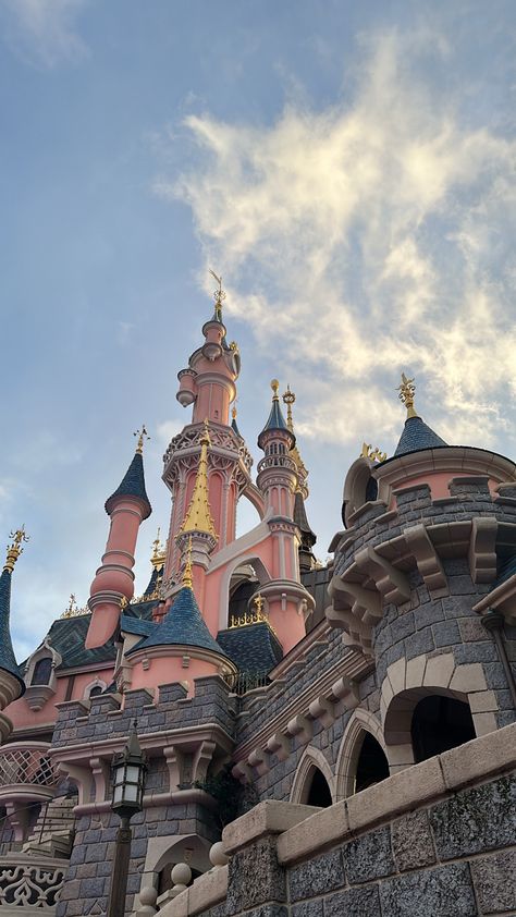 #disneyland #paris #travel #europe #disneylandparis #castle #magical Disney Castle Paris, Disneyland Paris Castle, Disneyland Castle, Castle Aesthetic, Disney Paris, Disney Castle, Landscape Pictures, Happiest Place On Earth, West End