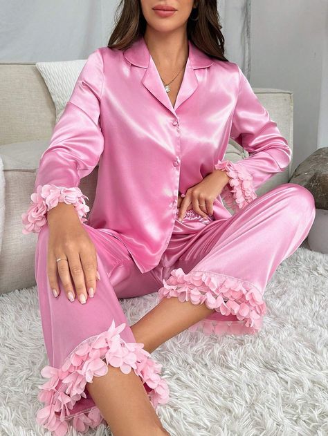 Women's Floral Applique Sleeve Cuffs And Hem Pajama Set | SHEIN USA Sleepwear Aesthetic, Nye 2024, Aliexpress Dresses, Pink Pajamas, Silk Outfit, Satin Pyjama Set, Pink Collars, Pajama Party, Pajamas Set