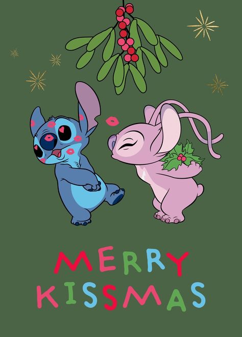 Kissing Under The Mistletoe, Merry Kissmas, Cricut Christmas Ideas, Felt Animal Patterns, Disney Cards, Angel Kisses, Disney Phone Wallpaper, Christmas Phone Wallpaper, Stitch And Angel