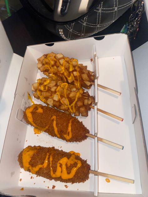 Korean Corn, Korean Street Food Recipes, Corn Dogs, Try Something New, Korean Food, Treat Recipe, Street Food, Food Art, Food Lover