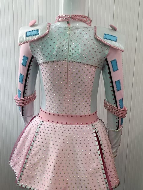 Starlight Express Musical, Pearl Cosplay, Futuristic Costume, Starlight Express, Space Costumes, Aerial Costume, Barbie Fashionista, Retro Futuristic, Diy Costumes