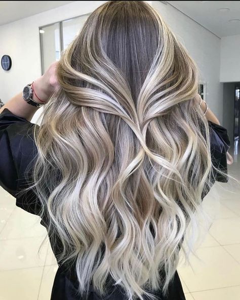 •• BALAYAGE INSPO •• on Instagram: “Simply gorgeous @stivenagudelohair” Highlight Balayage, Coconut Hair, Long To Short Hair, Long Hair Color, Remy Human Hair Extensions, Hair Color Balayage, Hair Inspiration Color, Hair Color Trends, Blonde Balayage