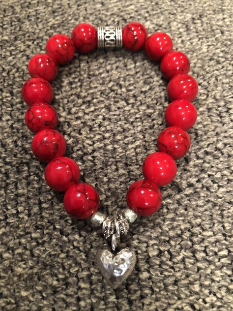 Beautiful red beaded bracelet with puffed heart  $15 Visit bracelets by Margaret on Facebook   Perfect for valentines Day Valentines Day Jewelry Ideas, Valentine Bracelets Beads, Valentines Day Beaded Bracelets, Valentines Day Beaded Jewelry, Red Bead Bracelet Ideas, Red Bracelet Tattoo, Valentine Beaded Bracelets, Valentines Beaded Bracelet, Valentines Bracelets Diy