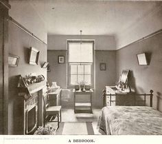 Nurse's bedroom - metal bed and pull shade 1900s London, Craftsman Curtains, Vintage Bedrooms, 1920s Interior, Craftsman Interiors, Dear Art, Victorian Bed, Background Reference, Victorian Life