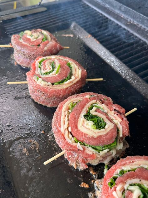 Grilled Steak Pinwheels - Grill Nation - Recipes, Grills and Grilling Products Cowboy Butter Steak Pinwheels, Beef Florentine Pinwheels, Pinwheel Steak How To Cook, Skirt Steak Pinwheels Recipes, Flank Steak Pinwheels Grilled, Steak Pinwheels Grilled, Pinwheel Steak Recipes, Pinwheel Steak, Flank Steak Pinwheels