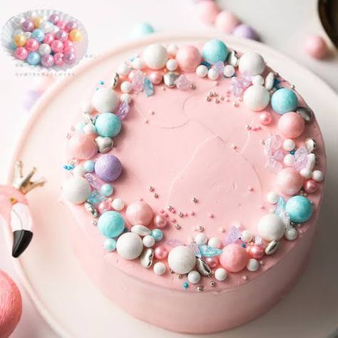 Biscuit Ice Cream, Ice Cream Decoration, Twinkle Sprinkle, Sugar Ball, Cream Decoration, Cake Sprinkles, Ice Cream Decorations, Pearl Cake, Pearl Sugar