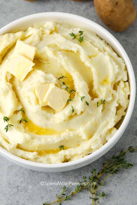 How to reheat mashed potatoes in the oven, on the stove or in the microwave. Potatoes On The Stove, Ranch Mashed Potatoes, Reheat Mashed Potatoes, Cream Cheese Mashed Potatoes, Creamy Garlic Mashed Potatoes, Potatoes In The Oven, Classic Mashed Potatoes, Baked Mashed Potatoes, Mashed Potato Cakes