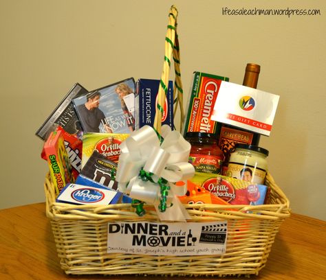 'dinner and a movie' gift basket Movie Basket Ideas, Movie Basket, Movie Basket Gift, Movie Night Basket, Movie Night Gift Basket, Making A Gift Basket, Auction Basket, Movie Night Gift, Raffle Basket