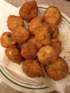 Party Appetizers Vegetarian, Nanas Recipes, Deep Fried Mushrooms, Fried Mushroom Recipes, Appetizers Vegetarian, Breaded Mushrooms, Fried Mushrooms, Fried Foods, White Mushrooms