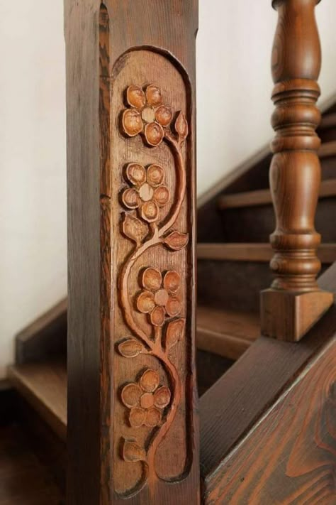 German Wood Carving, Art Nouveau Wood Carving, Ornamental Wood Carving, Intricate Woodwork, Carved Wood Frame, Wooden Carving, Casa Country, Home Vibes, Cool House