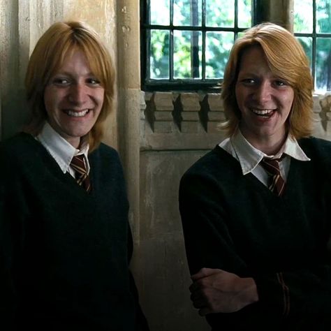 Weasley Twins, Twins, Harry Potter, Black