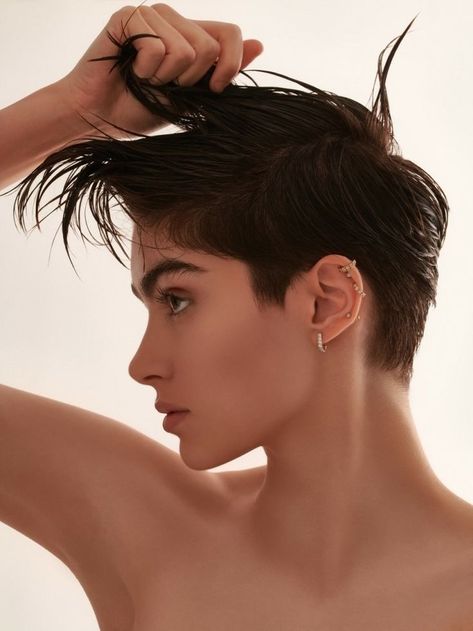 Tomboy Haircut, Short Hair Tomboy, Really Short Hair, Hair Inspiration Short, Very Short Hair, Short Hair Haircuts, Cut My Hair, Pixie Hairstyles, Hair Cut