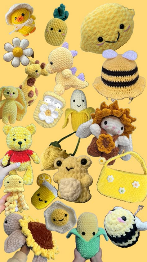 Diy Crochet Hook, Crochet Store, Crochet Plushies, Easy Crochet Animals, Yellow Crochet, Crochet Symbols, Crochet Animals Free Patterns, Crochet Shop, Beginner Crochet Projects