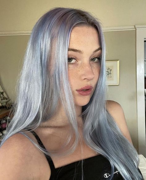 Ashy Blue Hair, Blue Tips Hair, Icy Blue Hair, Silver Blue Hair, Periwinkle Hair, Blue Grey Hair, Pastel Blue Hair, I Like Your Hair, Light Blue Hair