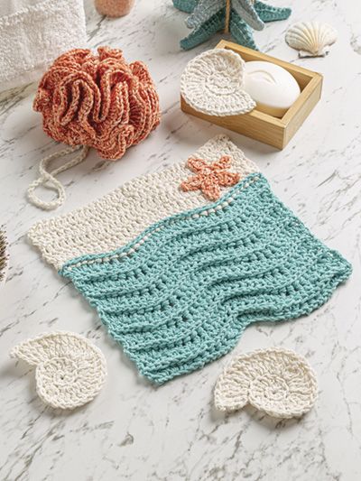 Crochet Spa Sets, Crochet Shell Free Pattern, Crochet Beach Theme, Crochet Cotton Projects, Crochet Cleaning Supplies, Beach Crochet Ideas, Crochet Spa Headband, Crochet Spa Set Pattern, Crochet Cotton Yarn Projects