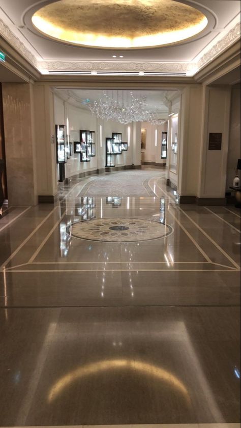 Penthouse Entrance, Big Houses Interior, Huge Mansions, Big Mansions, Luxury Mansions Interior, Luxury Houses Mansions, Dream Apartment Decor, Rich Home, Mansion Interior