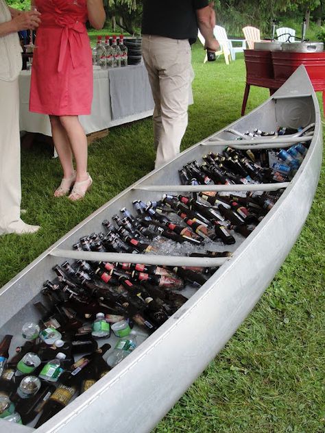 Canoe cooler...would be a nice way to give my grandpa his canoe back too! Canoe Cooler, Beverage Station Party, Wedding Drink Station, Breakfast Party, Rum Punch, Drink Station, Wedding Drink, Wedding Arrangements, Ideas Party