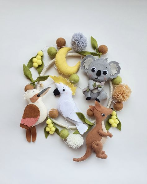 Australian Christmas Tree, Australian Animal Nursery, Australian Nursery, Safari Baby Mobile, Animal Mobile, Baby Mobile Felt, Baby Gym Toys, Baby Boy Mobile, Bird Mobile