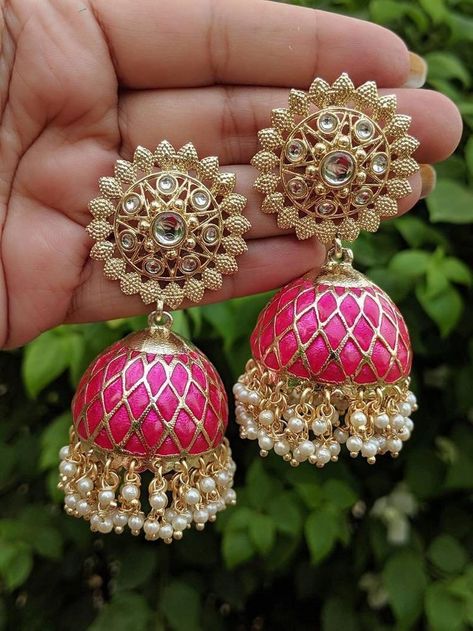 Dark Pink Earrings, Meenakari Jhumkas, Celebrity Earrings, Glowing Star, Celebrities Earrings, Jewellery Traditional, Beautiful Personality, Indian Jewelry Earrings, Traditional Indian Jewellery