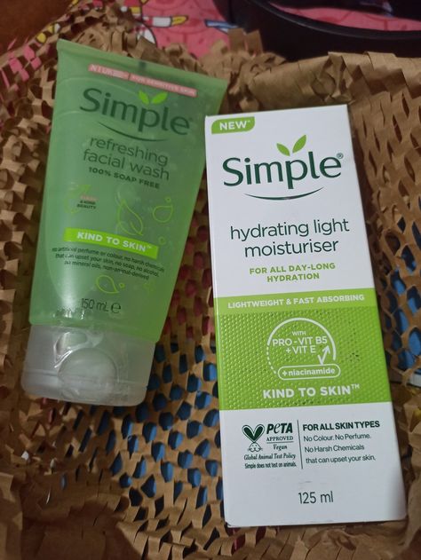 Skincare Simple Skin Care Products, Simple Moisturizer, Vegan Skin Care Products, Cleanser And Moisturizer, Vegan Skin Care, Simple Skin Care, Vegan Skincare, Facial Wash, Simple Skincare