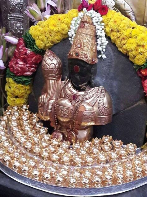 Mahalakshmi Images, Puja Accessories, Shakthi Devi, Goddess Images, Devotional Images, Goddess Laxmi, Lakshmi Devi, Hindu Rituals, Aadi Shakti