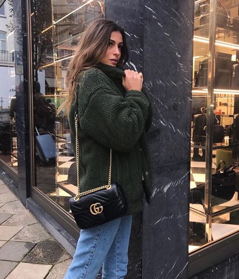 Gucci Marmont Bag Outfit, Gucci Bag Marmont, Gucci Bag Outfit, Gucci Marmont Bag, Luxury Bags Collection, Gucci Purse, Bag Outfit, Gucci Marmont, Hijabi Fashion