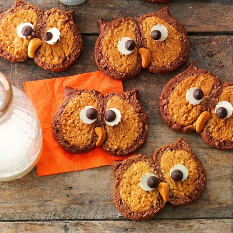 Owl Cookies Fall Potluck, Animal Shaped Foods, Kiss Cookie Recipe, Cookie Recipes For Kids, Shaped Food, Potluck Ideas, Potluck Desserts, Owl Cookies, Kiss Cookies