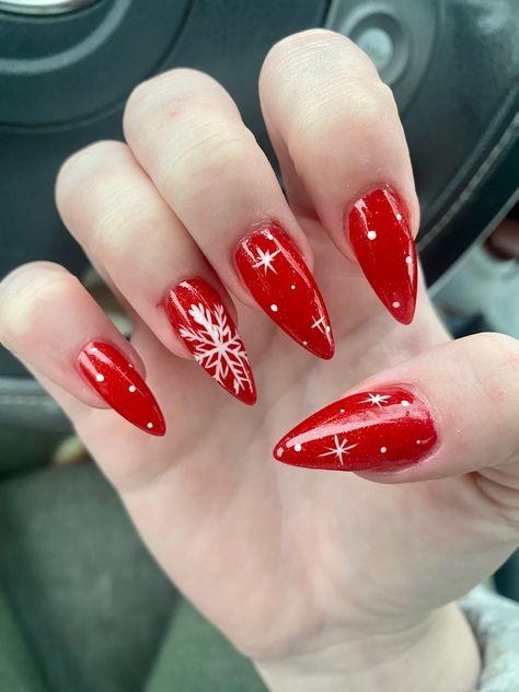 Christmas Pointy Nails, Red And White Snowflake Nails, Red Snowflake Nails Acrylic, Red Nails With Snowflake Design, Chrome Snowflake Nails, Red Snowflake Nails, Tip Manicure, Red Stiletto Nails, Snowflake Nail Design