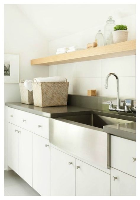 laundries3 Stainless Steel Kitchen Countertops, Stainless Farmhouse Sink, Elegant Laundry Room, Best Farmhouse Sinks, Organization Laundry Room, Room Storage Diy, Command Centers, Laundry Room Sink, Organization Laundry