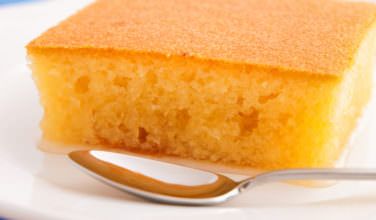 Lemon Sponge Cake Recipe, Greek Cake, Lemon Sponge Cake, Greek Recipes Dessert, Greek Pastries, Greek Cookies, Sponge Cake Recipe, Lemon Sponge, Lemon Cake Recipe