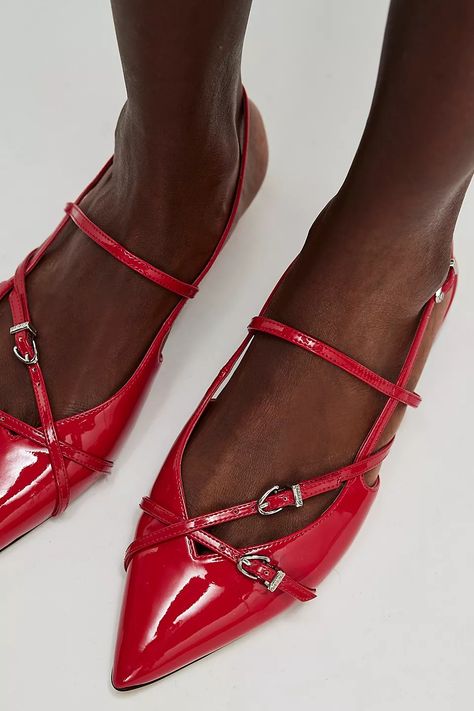 Lindley Strappy Ballet Flats | Free People UK Tiny Shirts, Big Shoes, Big Pants, Red Flats, Shoes Too Big, Slingback Flats, Red Fits, Eclectic Style, Fashion Books