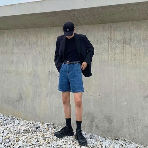 Short Outfits Hombre, Blazer And Shorts Outfit, Blazer Men Outfit, Blazer With Shorts, Shorts Ootd, Kpop Fashion Men, Denim Shorts Style, Mens Inspiration, Genderless Fashion