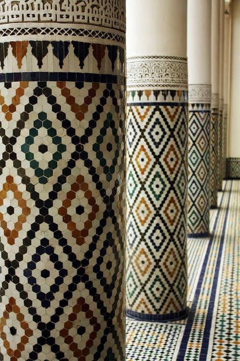 I like the idea of wrapping the pillars Column Decoration Ideas, Interior Pillars, Pillar Decorations, Columns Decor, Column Decoration, Moroccan Riad, Round Column, Interior Columns, Romantic Bedroom Decor