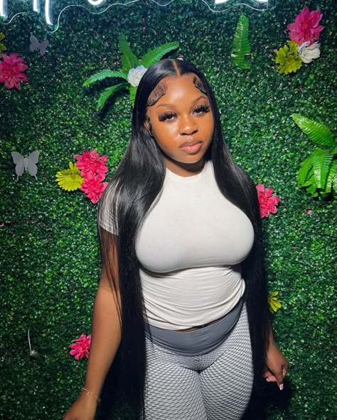 Bust Down Middle Part Wig, 30inch Bussdown, 30 Inch Bussdown Middle Part, Lace Wigs Styles, Girl Hair Colors, Lace Fronts, Black Ponytail Hairstyles, Faux Locs Hairstyles, Protective Hairstyles Braids