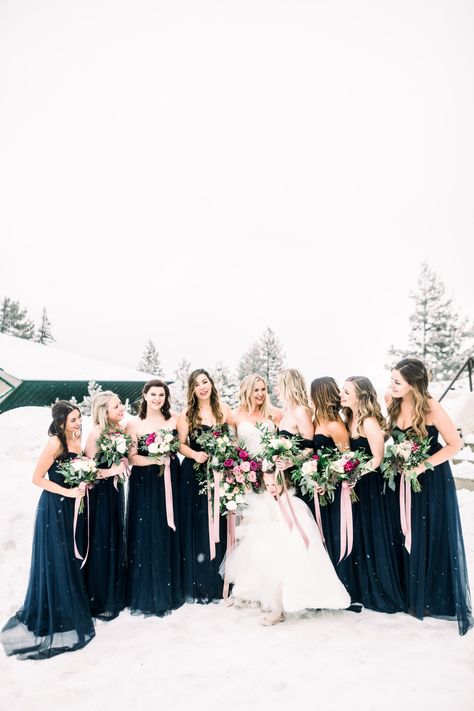 Wedding in the snow in South Lake Tahoe with photographer Alyssa Lynne Photography. #winterwedding #laketahoe #alyssalynnephotography #tahoeweddinwinter Tahoe Winter Wedding, Lake Tahoe Wedding Winter, Tahoe Winter, Christmas Wedding Inspiration, Winter Wedding Photos, Snow Wedding, Lake Tahoe Wedding, Pink Lake, Winter Wedding Colors