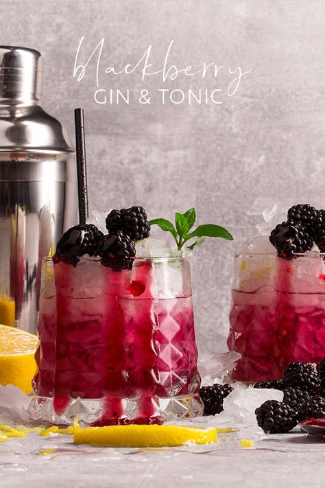 Fancy Gin And Tonic, Blackberry Gin And Tonic, Blackberry Gin, Bramble Cocktail, Blackberry Crumble, Rum Cocktail Recipes, Tonic Recipe, Gin Recipes, Gin Cocktail Recipes